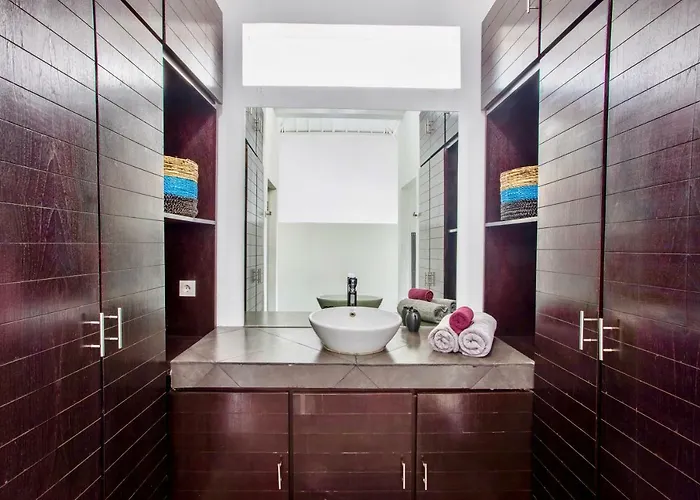 Villa Julia | Heart Of | 350m *